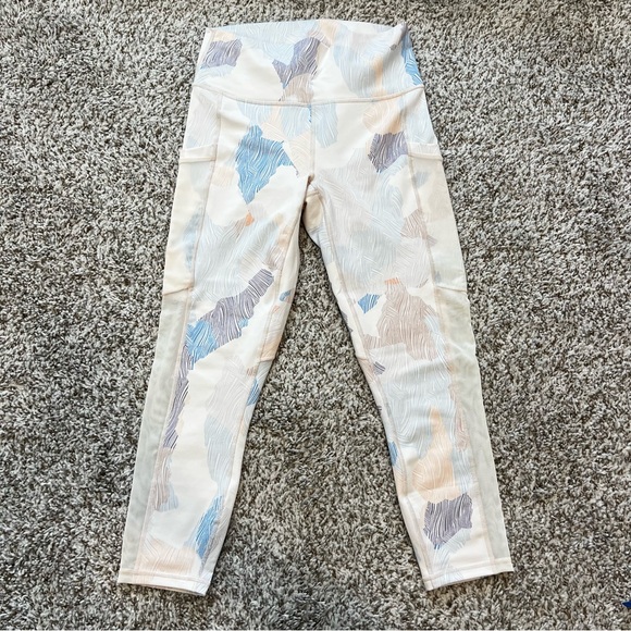 Fabletics On-The-Go PowerHold® High-Waisted Capri Sz S - Picture 3 of 7